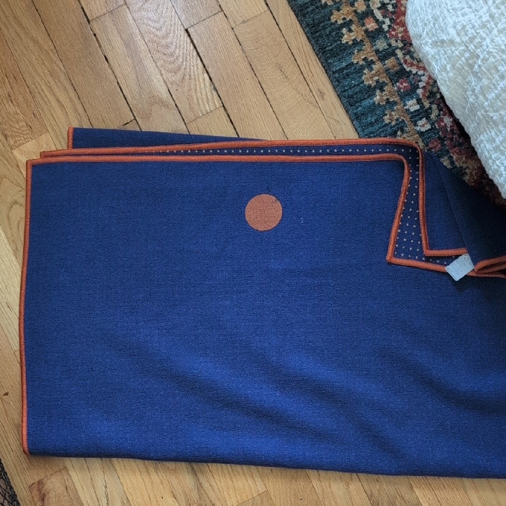 Manduka yogitoes towel
